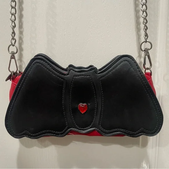 Crossbody Black Red Bat Vampire Purse Bag Spirit Halloween Grunge Punk Gothic - Picture 6 of 10